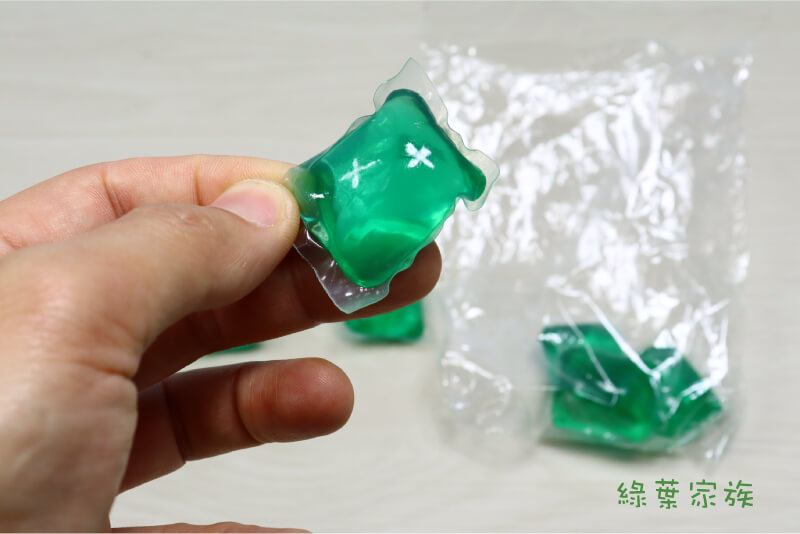 八倍濃縮洗衣球 10顆袋裝 凝珠香水型-商品特點評價 (7)