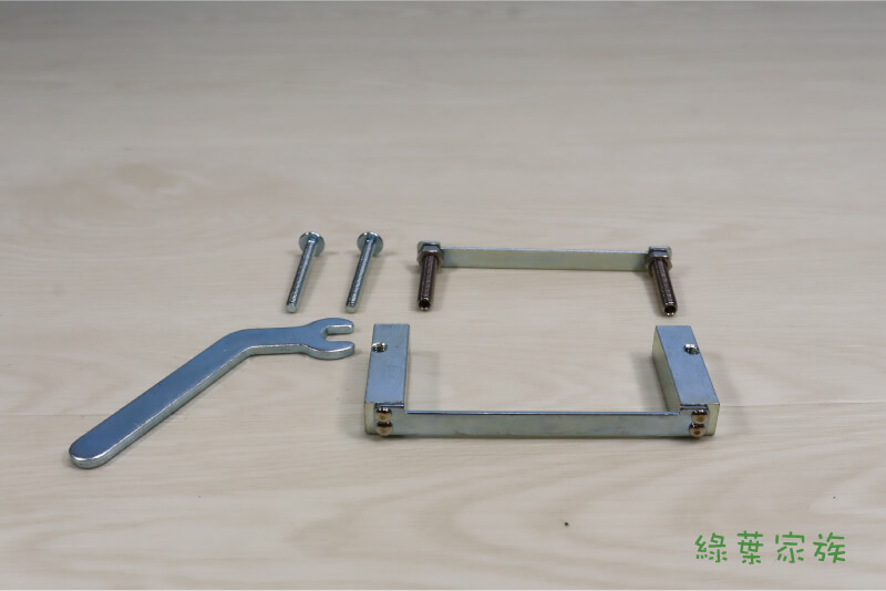 牆壁插座鎖不住怎麼辦？斷耳固定器修復方法2026