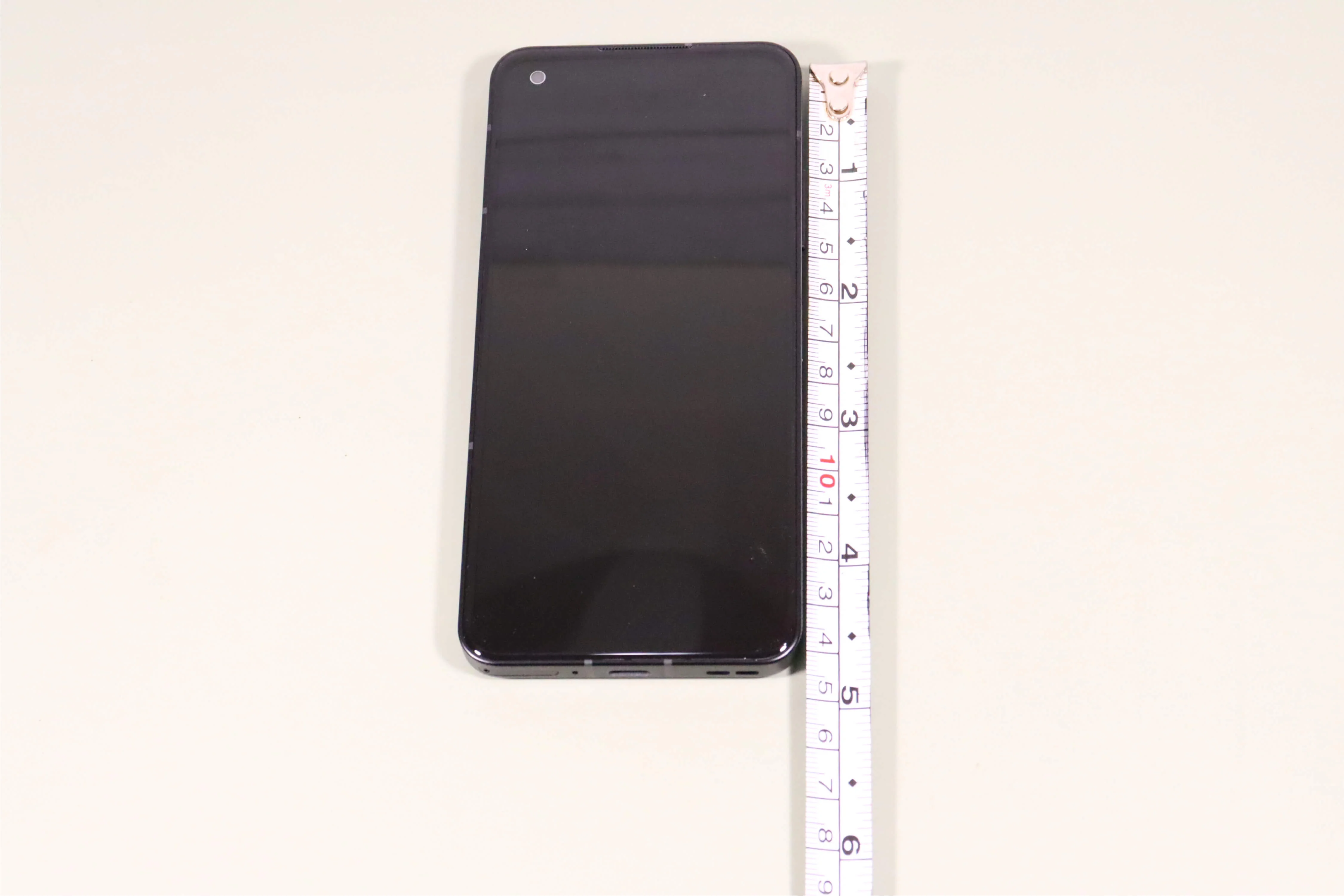華碩手機zenfone10評價-長度約14.5公分