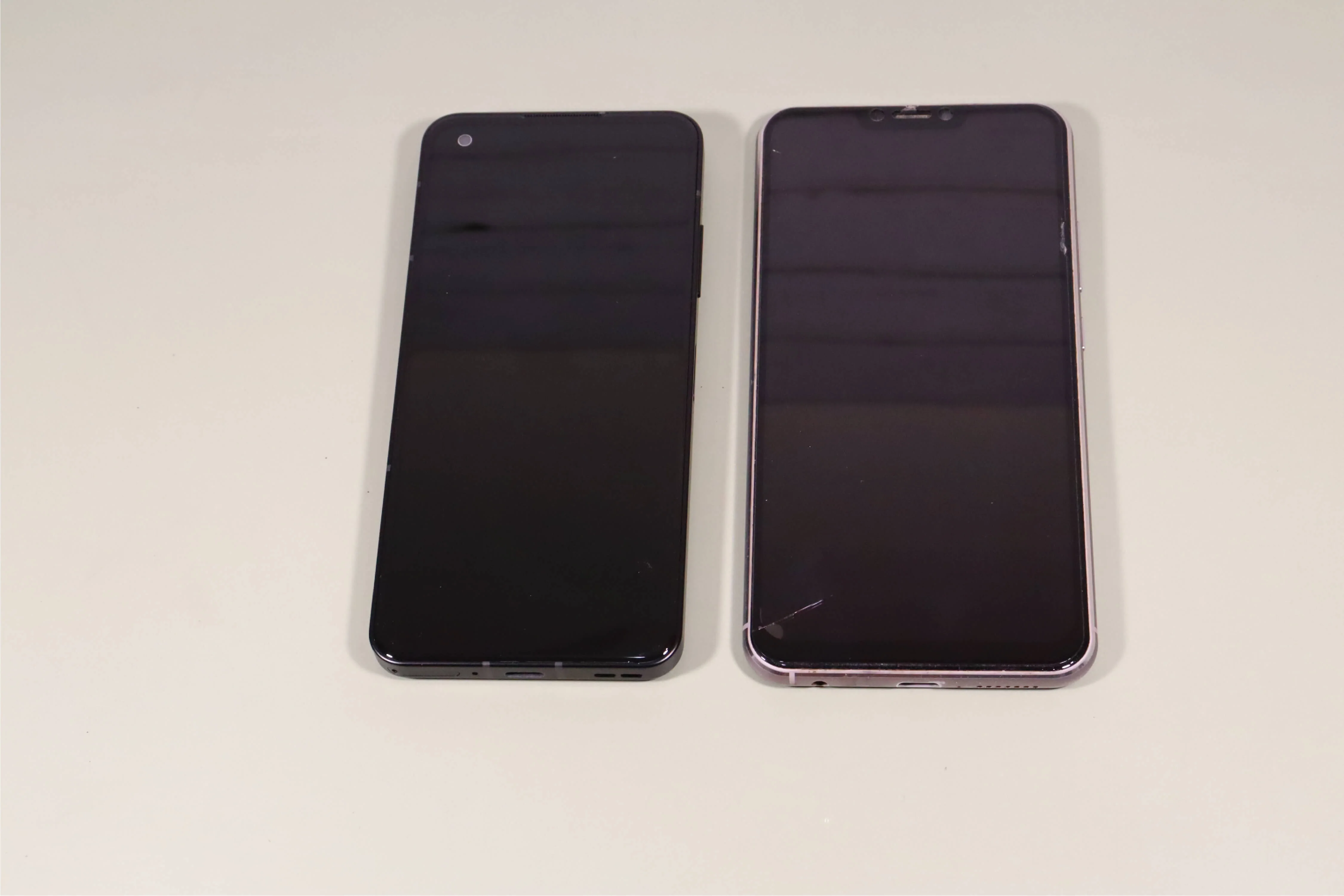 華碩手機zenfone10評價-zenfone10與我之前拿的手機ZenFone 5Z (ZS620KL)相比