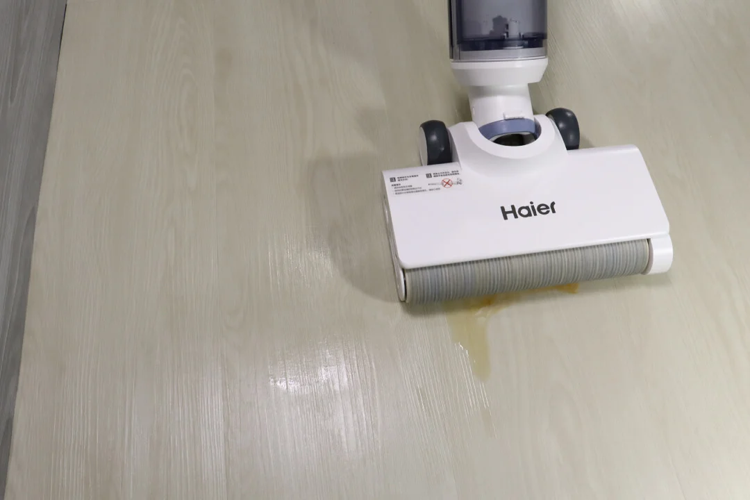 W3洗地機開箱評價 清洗過的地板不會很濕
