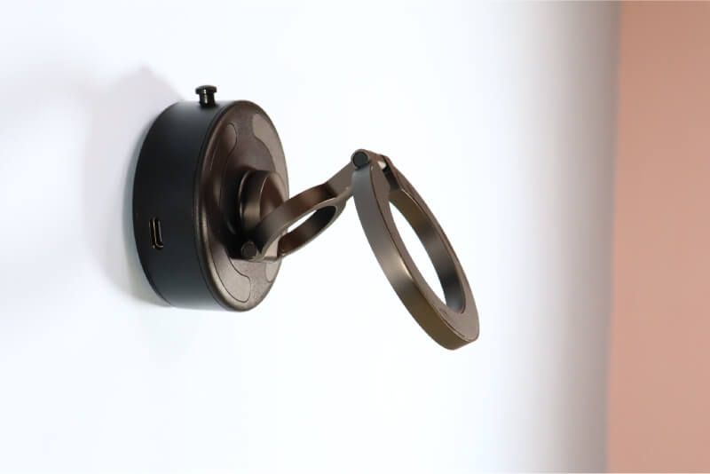 磁吸手機架評價,牆面吸附測試效果