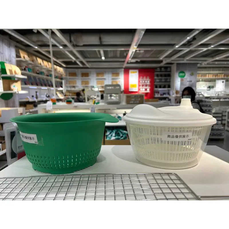 IKEA蔬果沙拉脫水器,適合洗菜後瀝乾生菜與蔬果水分