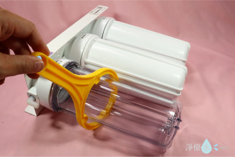 先安裝淨水器濾心過程分享